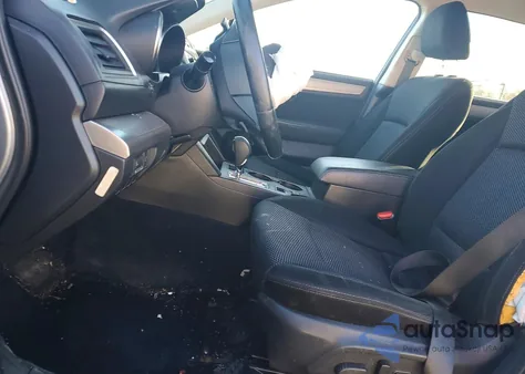 2015 Subaru Outback 2.5I Premium z USA, uszkodzony, nr VIN 4S4BSADC4F3203957